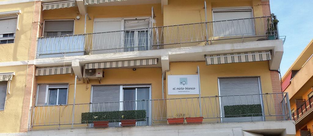 Apartamento El Mirlo Blanco Villena Kültér fotó